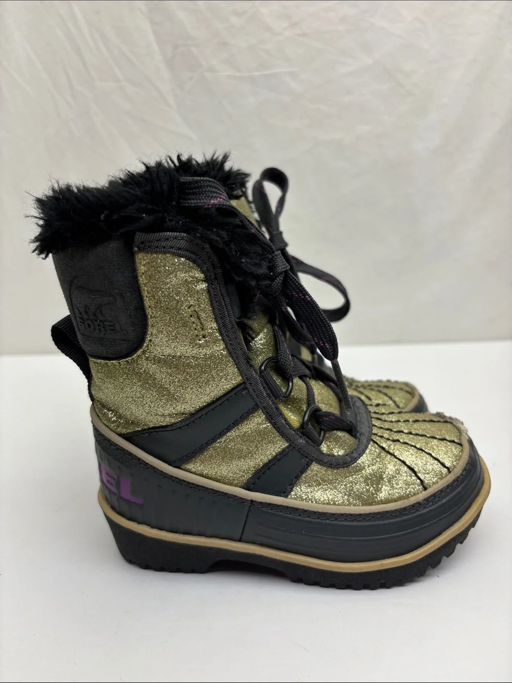 Sorel sparkling gold
